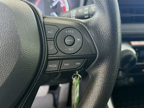 Certified 2025 Toyota RAV4 LE FWD image 17