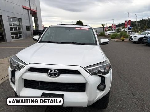 Used 2017 Toyota 4Runner SR5 Premium AWD/4WD image 1