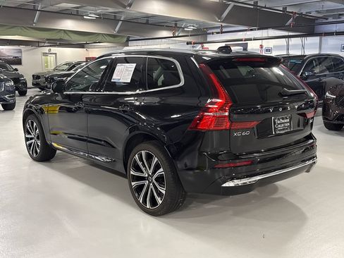 Certified 2023 Volvo XC60 B6 Ultimate w/ Protection Package Premier AWD/4WD image 4