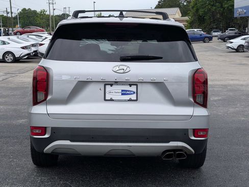 Used 2021 Hyundai Palisade SEL w/ Premium Package FWD image 8