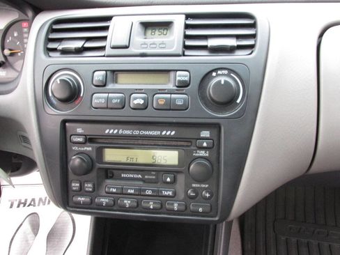 Used 2001 Honda Accord EX image 18