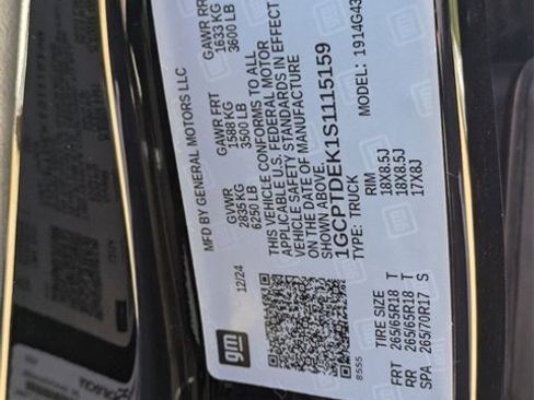 New 2025 Chevrolet Colorado Z71 w/ Midnight Edition image 40