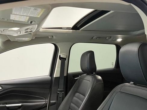 Used 2018 Ford Escape Titanium FWD image 32