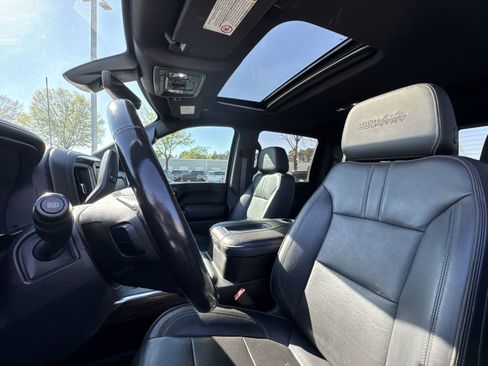 Used 2021 Chevrolet Silverado 3500 High Country image 28