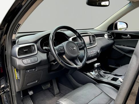 Used 2016 Kia Sorento SX FWD image 17