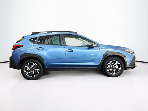 Used 2024 Subaru Crosstrek 2.0i Premium image 10