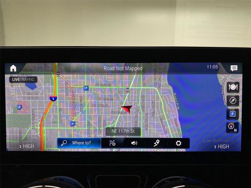 Used 2022 Mercedes-Benz GLB 250 GLB 250 image 24