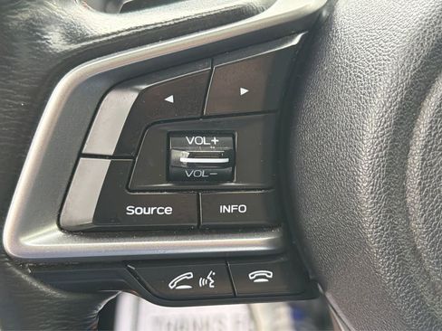 Used 2019 Subaru Crosstrek 2.0i Premium w/ Moonroof Package AWD/4WD image 31