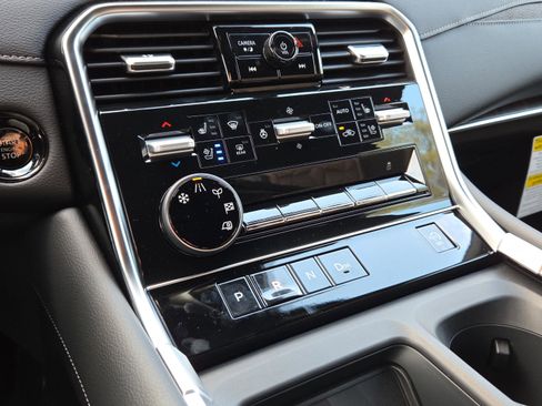 New 2026 Nissan Armada Platinum image 21