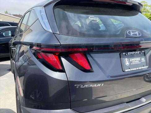 Used 2023 Hyundai Tucson SE AWD/4WD image 8