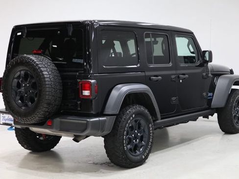 Used 2023 Jeep Wrangler Unlimited w/ Sun & Screen Package AWD/4WD image 7