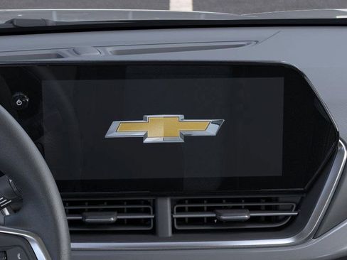 New 2025 Chevrolet Trax LT w/ Driver Confidence Package FWD image 20