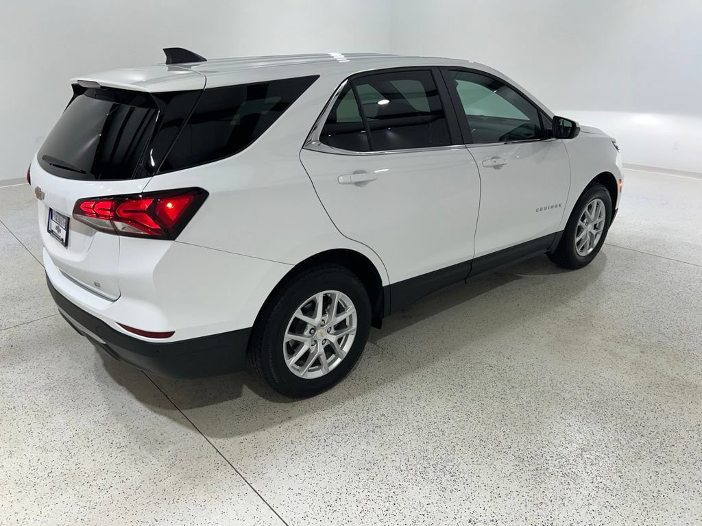 Used 2024 Chevrolet Equinox LT w/ LPO, Floor Liner Package AWD/4WD image 5