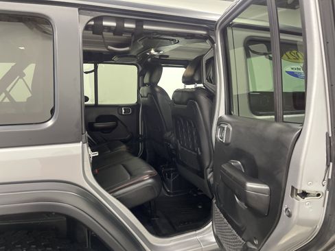 Used 2021 Jeep Wrangler Unlimited Rubicon w/ LED Lighting Group image 21