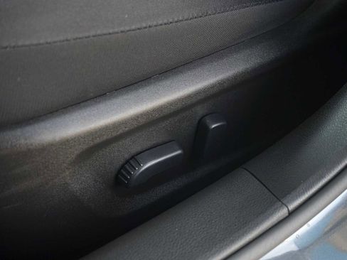 Used 2024 Nissan Altima 2.5 SV image 12