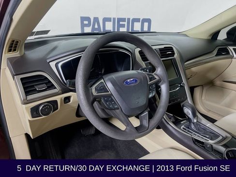 Used 2013 Ford Fusion SE FWD image 11