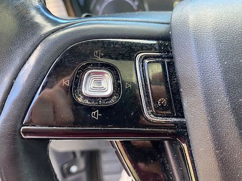 Used 2022 Lincoln Corsair AWD w/ Premium Package image 20