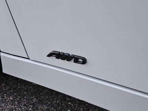 Used 2024 Toyota Prius XLE image 13