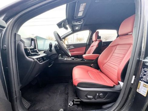 Certified 2025 Kia Sportage SX Prestige image 17