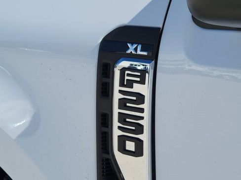 New 2025 Ford F250 XL image 10