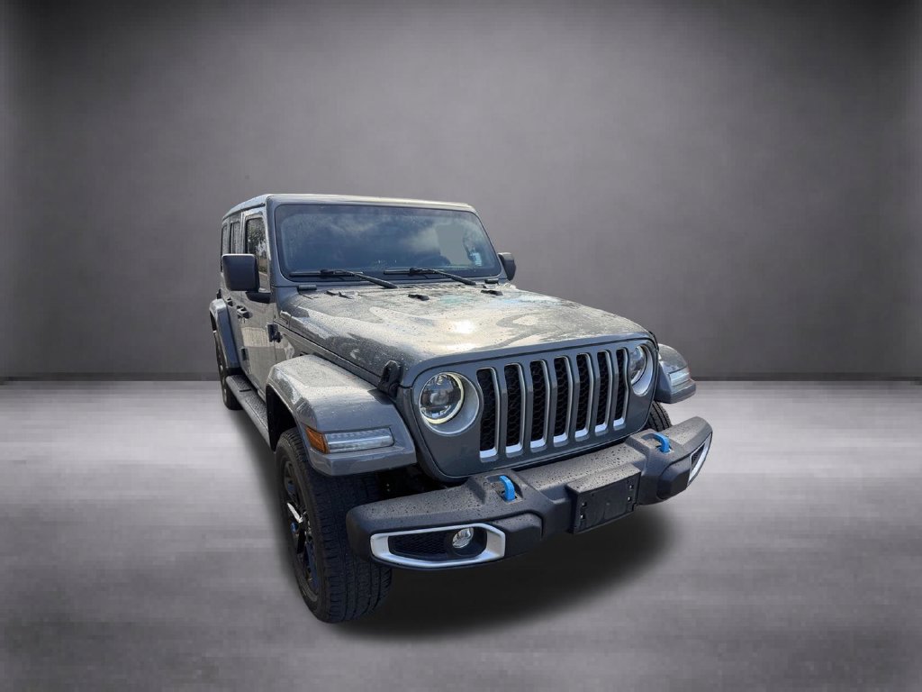 Used 2023 Jeep Wrangler Unlimited Sahara AWD/4WD image 2