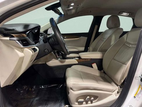 Used 2018 Cadillac XTS Luxury image 24