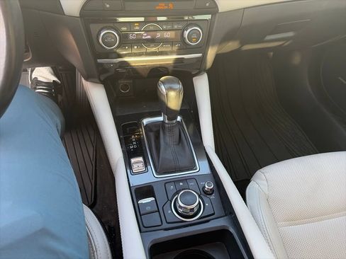 Used 2016 MAZDA MAZDA6 Grand Touring w/ GT Technology Package FWD image 3