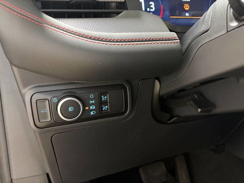 Used 2025 Ford Explorer ST-Line w/ ST-Line Street Pack image 19