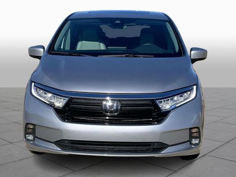 Used 2024 Honda Odyssey EX-L image 3