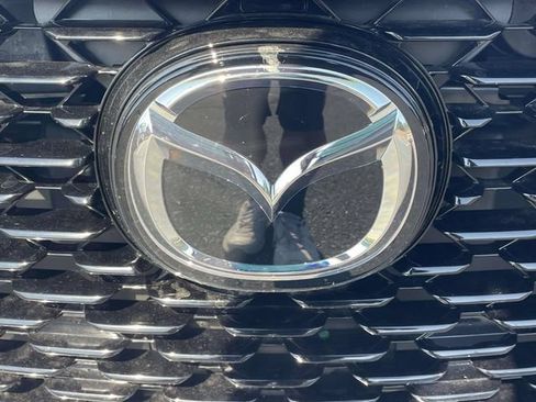 Used 2026 MAZDA MAZDA3 Carbon AWD/4WD image 5