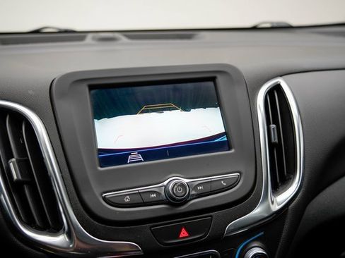 Used 2021 Chevrolet Equinox LT image 28