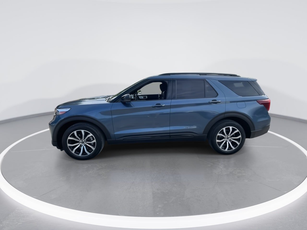 Used 2020 Ford Explorer ST w/ Premium Technology Package AWD/4WD image 10