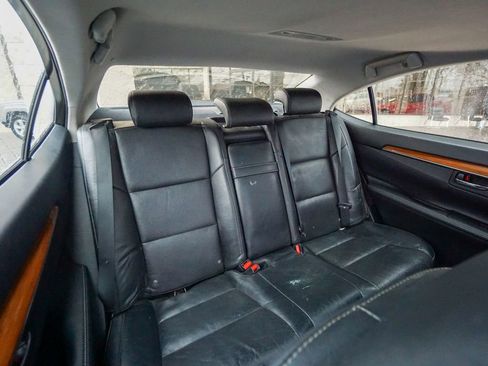 Used 2014 Lexus ES 300h image 33