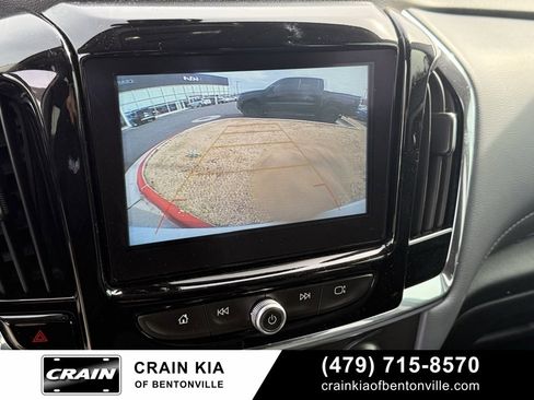 Used 2018 Chevrolet Traverse LT image 17