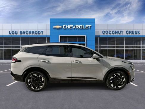Used 2025 Kia Sportage SX FWD image 9