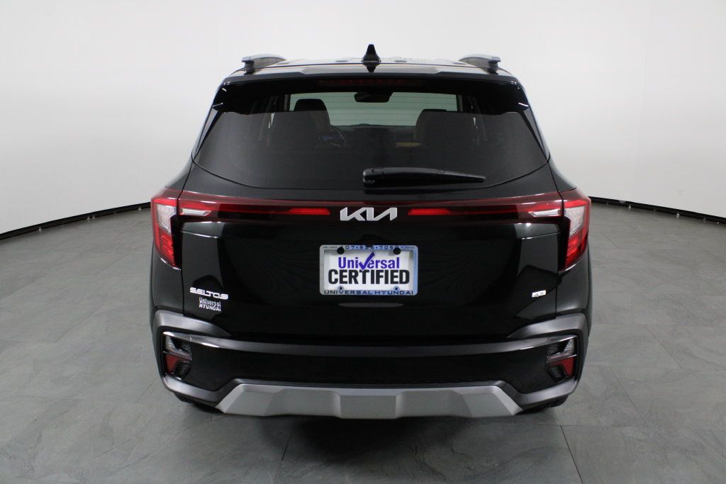 Used 2024 Kia Seltos SX w/ SX Sunroof Package AWD/4WD image 11