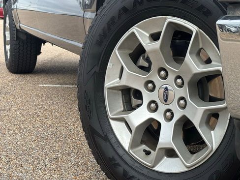 Used 2023 Ford F150 XLT image 2