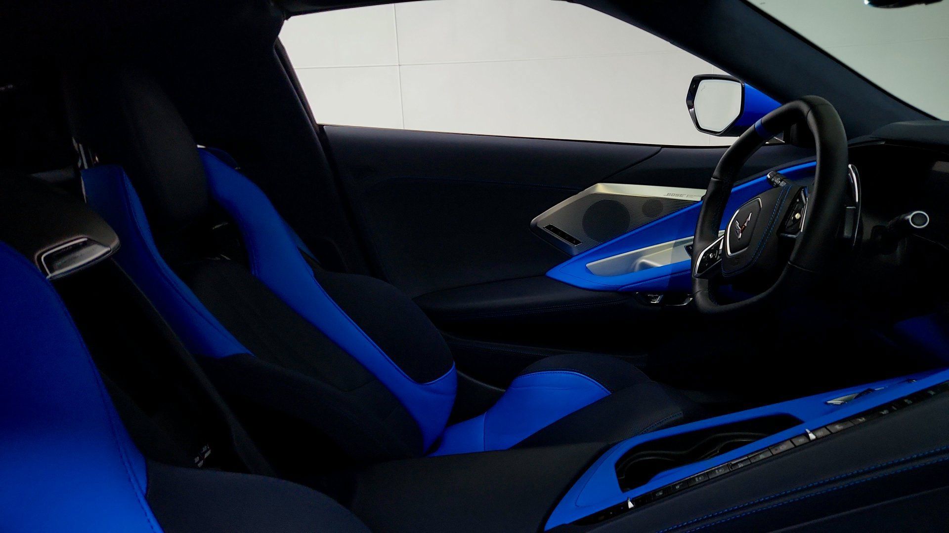 Used 2025 Chevrolet Corvette Stingray Premium Cpe w/ Z51 Performance Package RWD image 25