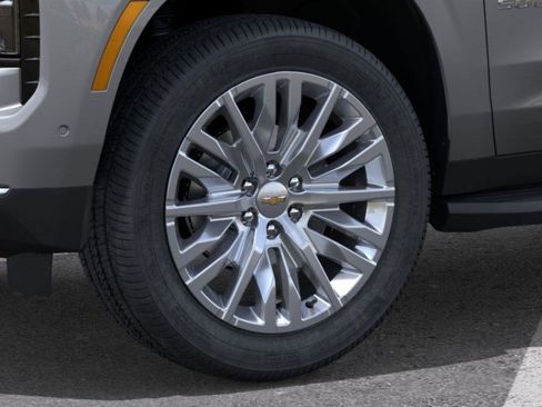 New 2026 Chevrolet Suburban LT w/ Comfort Package image 11