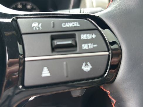 Certified 2025 Honda Pilot TrailSport image 27