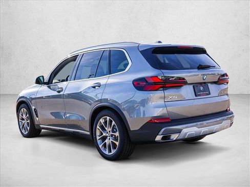 Used 2026 BMW X5 xDrive50e w/ Executive Package AWD/4WD image 7