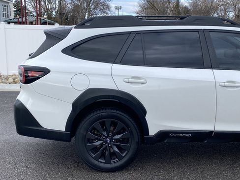 Used 2023 Subaru Outback Onyx Edition image 6