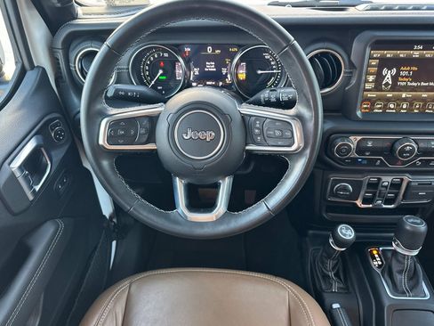 Used 2022 Jeep Wrangler Unlimited Sahara w/ Safety Group image 14