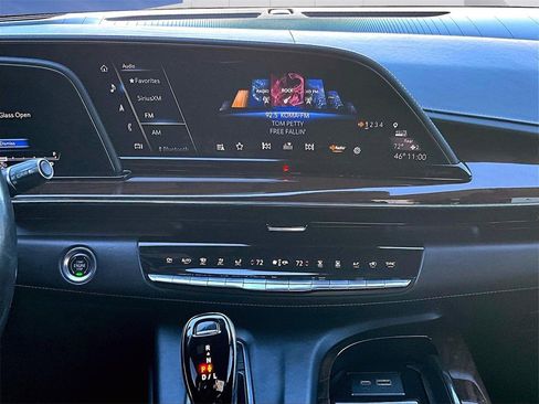 Used 2021 Cadillac Escalade Sport Platinum image 16