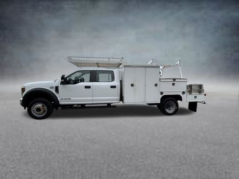 Used 2019 Ford F550 2WD Crew Cab Super Duty image 8