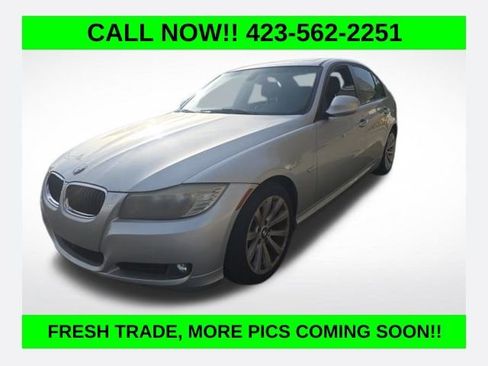 Used 2011 BMW 328i Sedan RWD image 1