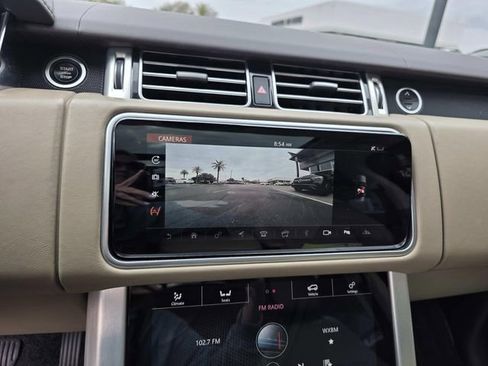 Used 2018 Land Rover Range Rover HSE image 13