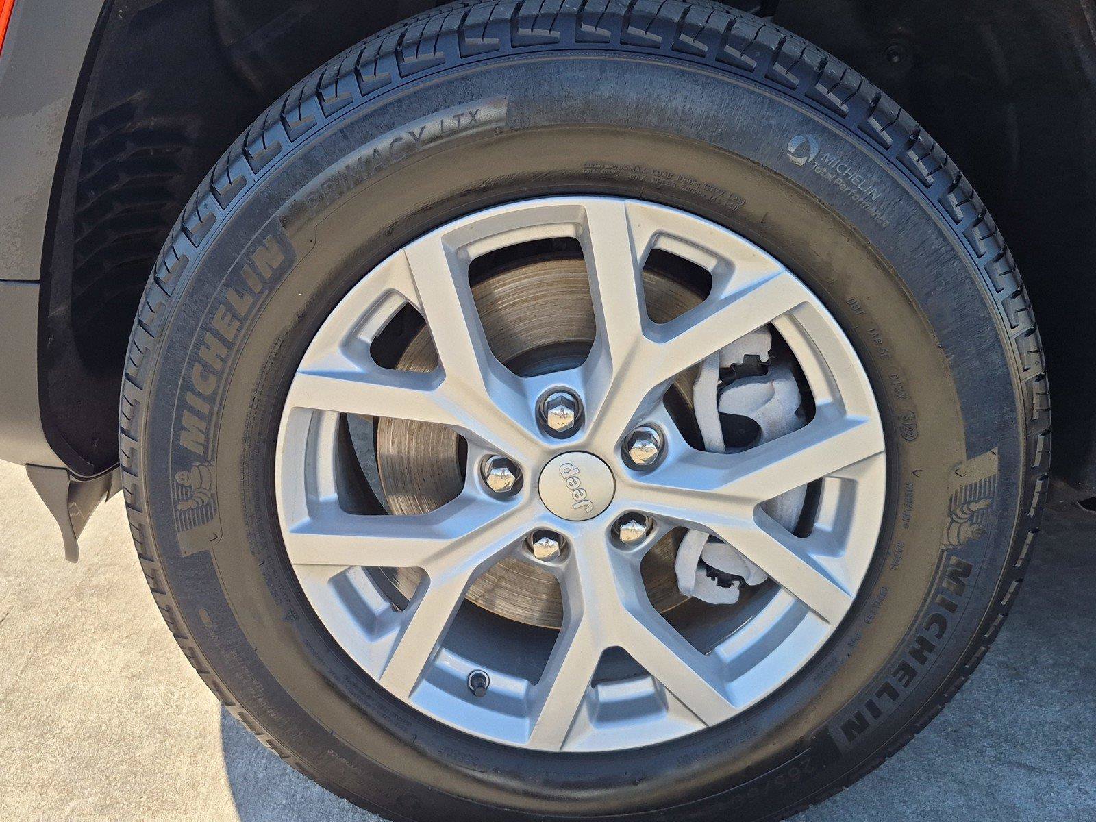 Used 2023 Jeep Grand Cherokee L Limited RWD image 15