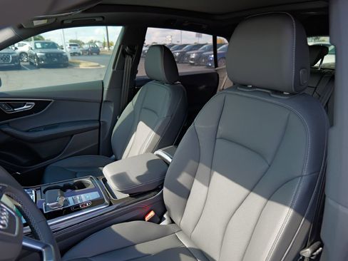 New 2025 Audi Q8 Premium Plus image 11