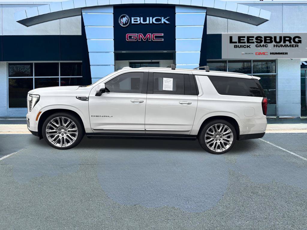 Used 2025 GMC Yukon XL Denali w/ Denali Reserve Package AWD/4WD image 4